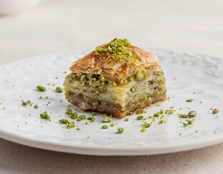 Веганская пахлава с фисташками