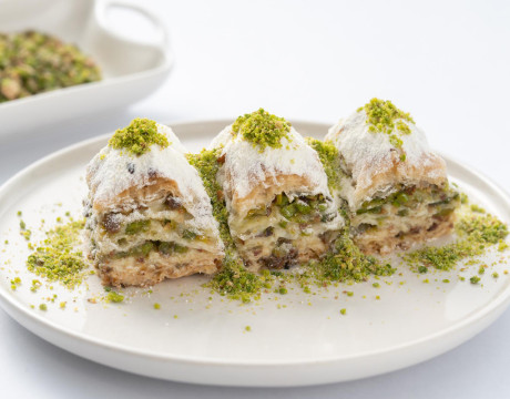 Halef с белым шоколадом и фисташкой