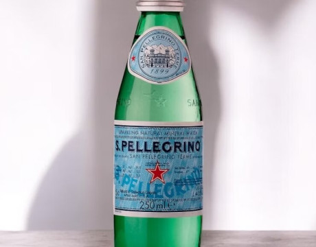 Газированная вода San Pellegrino